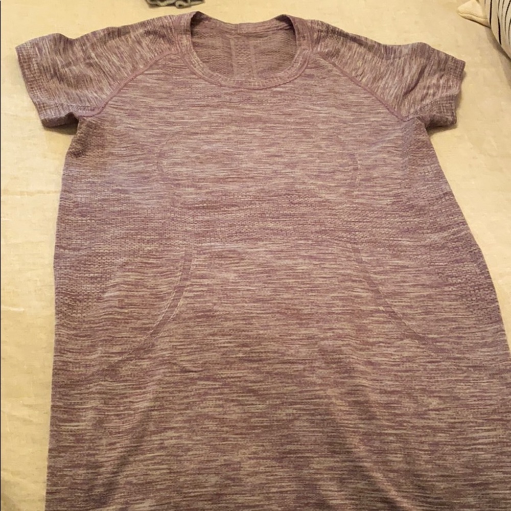 Lululemon fitted tshirt